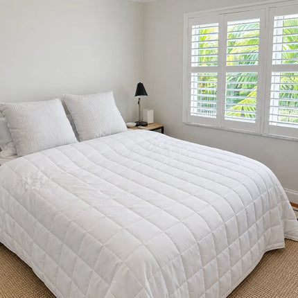Cloudlite King Lightweight Comforter / Bed Topper