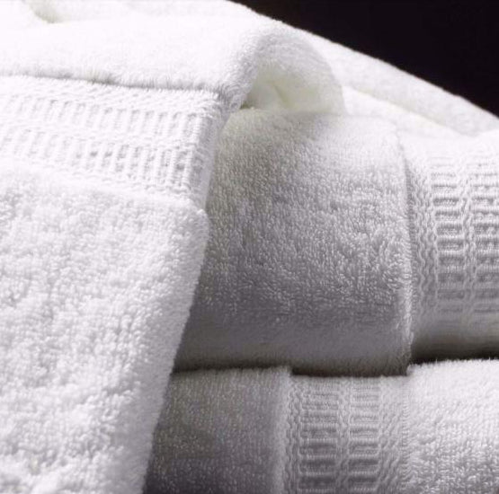 Oxford Reserve White Bath Sheet – 30" × 60" – 20 lb/Dozen
